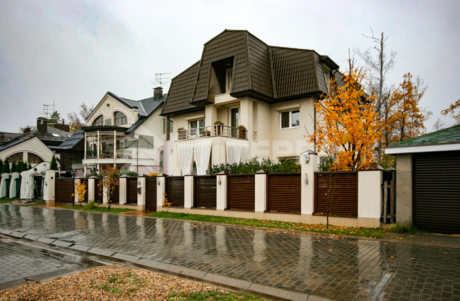 Объект ID 11372 - Дом